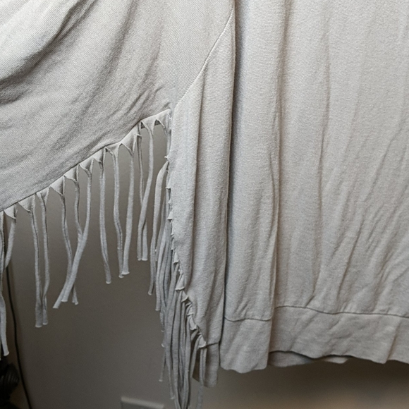Amuse Society Take a Grip Fringe Sweater - Picture 3 of 4